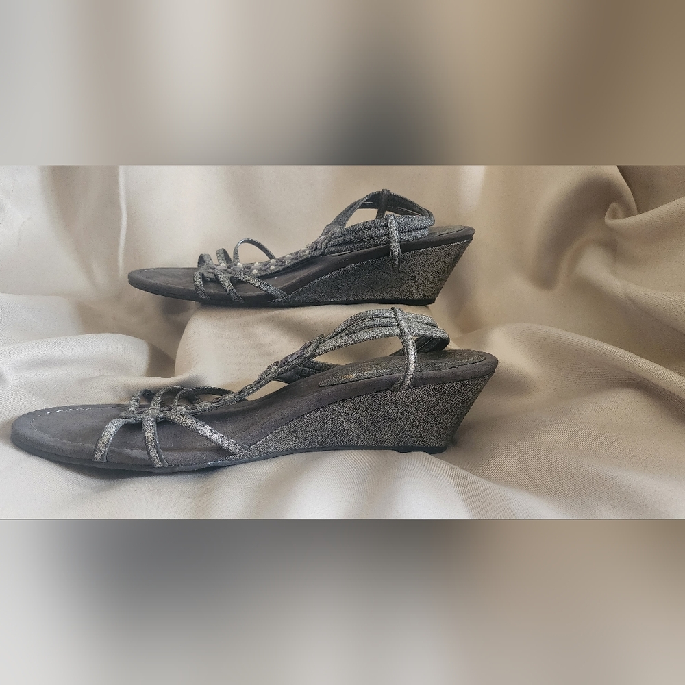 New York Transit Gray Wedge Sandals Strappy Design